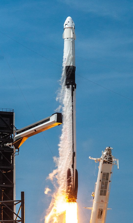 လက်ရှိ အားအကောင်းဆုံး ဒုံးပျံ တစ်စင်း ဖြစ်တဲ့  Falcon 9 ဒုံးပျံ