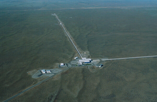 ဆွဲငင်အား လှိုင်းတွေ တိုင်းတာပေးတဲ့ LIGO နက္ခတ်လေ့လာရေး ကိရိယာကြီး