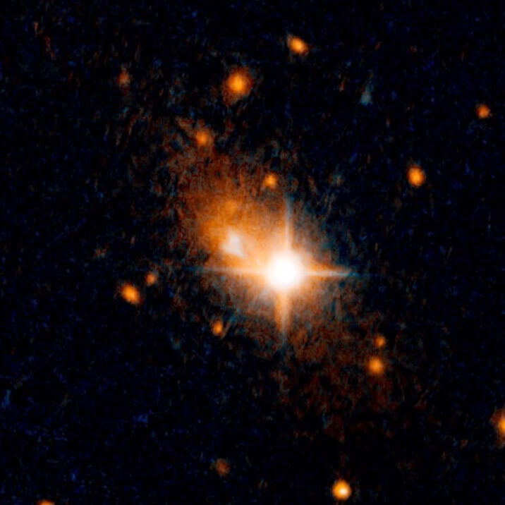 မိခင် ဂလက်ဆီ ကြီးထဲကနေ ကန်ထုတ် ခံလိုက်ရတဲ့ ဧရာမ Supermassive Black hole ကြီးရဲ့ ဓါတ်ပုံကို နာဆာက ရိုက်ယူနိုင်ခဲ့ပါတယ်